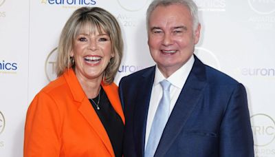 Eamonn Holmes 'sent Ruth a reassuring message' after his girlfriend wore ring