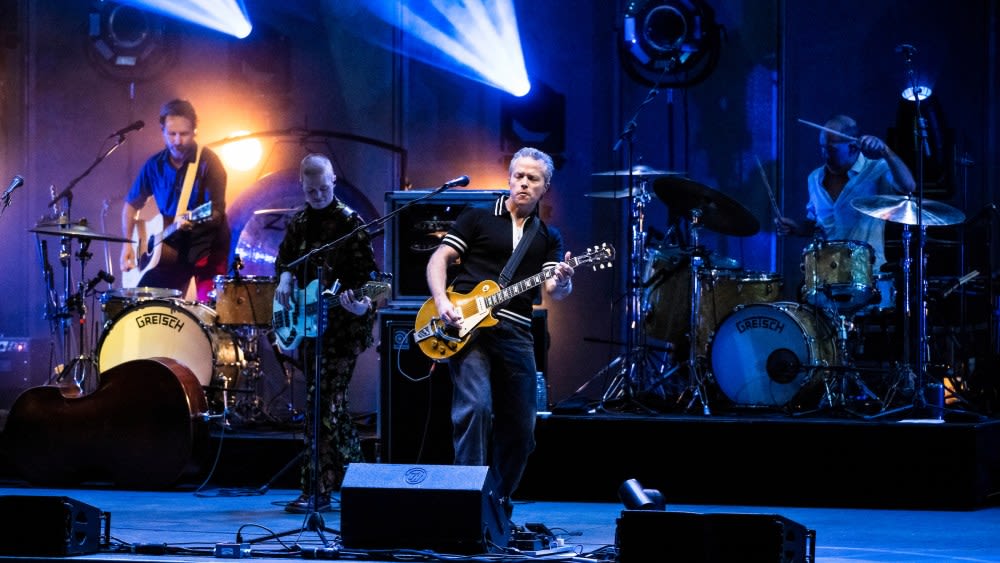 Jason Isbell and the 400 Unit Blow Into L.A. With Powerful ‘Weathervanes’ Songs at the Hollywood Bowl: Concert Review