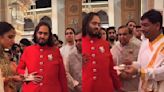 Mukesh Ambani shed tears at 'vidaai' ceremony of bahu Radhika Merchant | WATCH