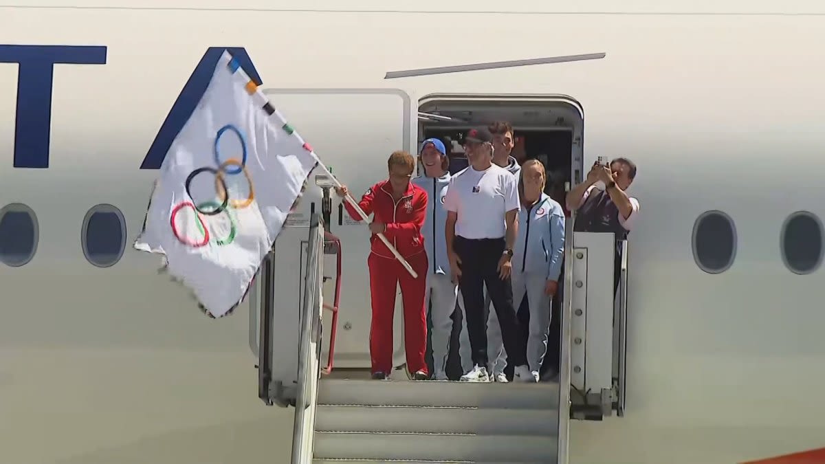 Watch: Olympics and Paralympics flags displayed at Los Angeles City Hall