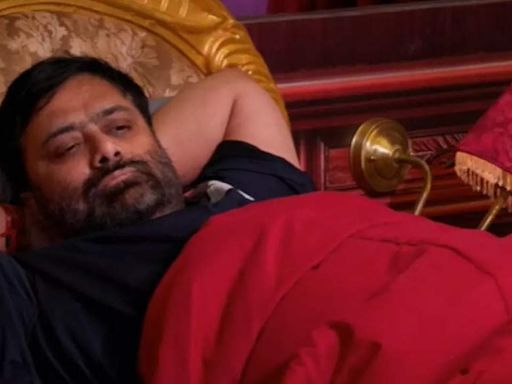 Bigg Boss OTT 3: Deepak Chaurasia shares that he escaped death 6 times; says 'hum pe grenade bhi maara tha' - Times of India