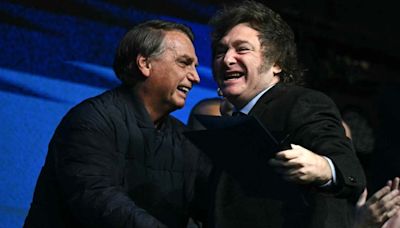 Milei con Bolsonaro: Medalla sexista y destrato al Mercosur
