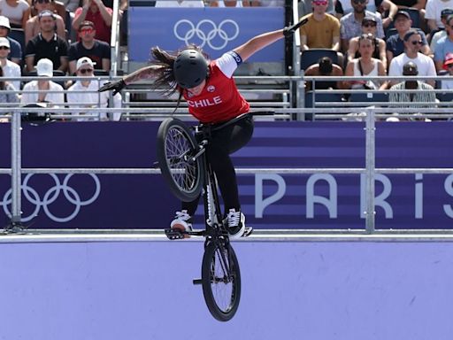 La primera final para el Team Chile en París 2024: Macarena Pérez brilla en la clasificación del BMX Freestyle - La Tercera