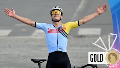 Paris 2024 Olympics video: Belgium's Remco Evenepoel wins road race gold despite late puncture