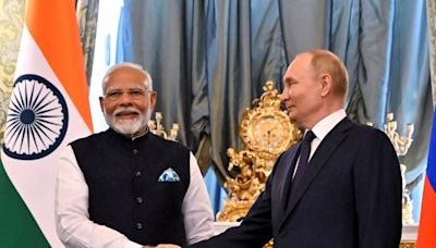 Estados Unidos dice que Putin “intenta” aparentar que no está “aislado” del mundo al recibir al primer ministro de India - La Tercera