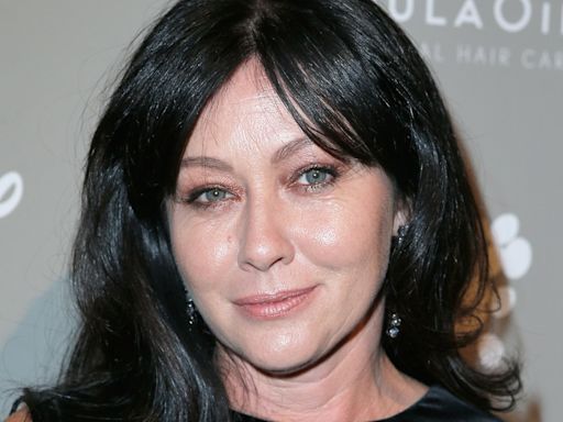 '90210' costars pay tribute to Shannen Doherty after death at 53