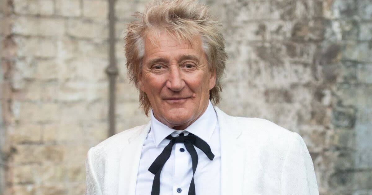 Rod Stewart abruptly cancels Las Vegas show as he shares 'desperate' health news