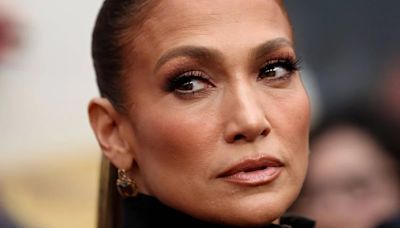 Jennifer Lopez está “enfadada y decepcionada” de Ben Affleck tras su divorcio