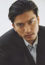 Tomoya Nagase