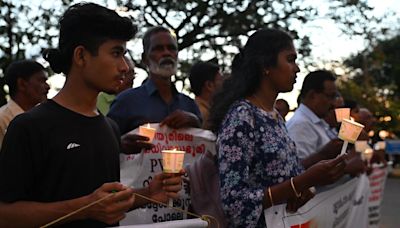 Protests, launch of cleanliness projects mark Gandhi Jayanti Day in Kochi