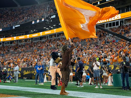 Tennessee-Kent State football pregame social media buzz