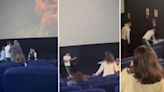 Brutal pelea a puñetazo limpio en un cine en plena proyección de una película infantil