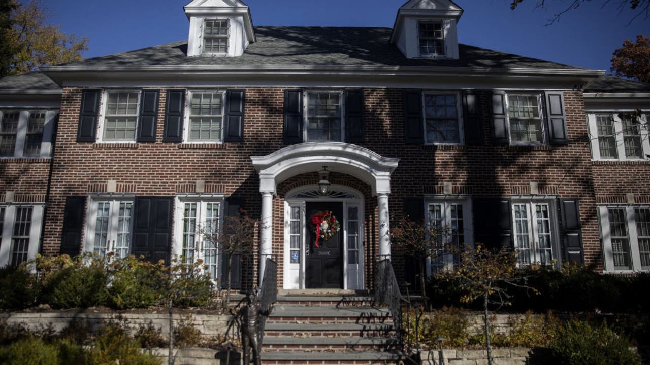 'Home Alone' house in north suburbs hits market: 'Own a piece of cinematic history'