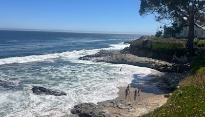 2 dead after swept out to sea along Santa Cruz coast