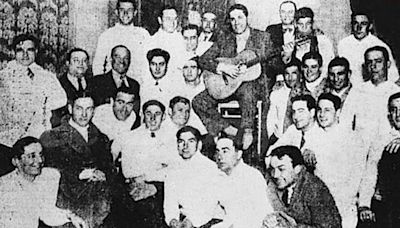 La visita de Carlos Gardel a la Selección argentina que marcó una grieta en la Copa del Mundo de Uruguay 1930