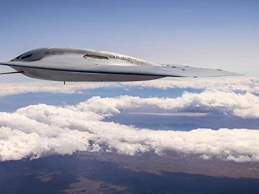 US Air Force releases first in-flight photos of B-21 Raider, newest nuclear stealth bomber