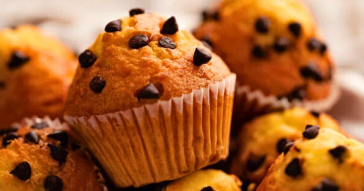 Mary Berry’s ‘easy’ banana and chocolate chip muffins recipe