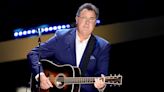 Vince Gill's 'CMT Giants' showcases the reach of his legendary stardom