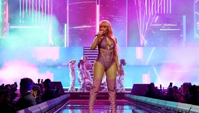 Nicki Minaj's Dallas concert date moved due to Mavericks playoff game