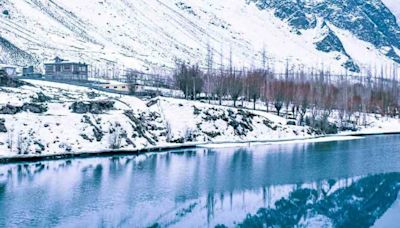 Kashmir calling ! Tourist arrivals likely to break all previous records