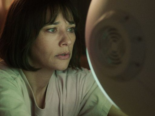 ‘Sunny’ Review: Rashida Jones in Apple TV+’s Sleek, Sporadically Involving Sci-Fi Drama