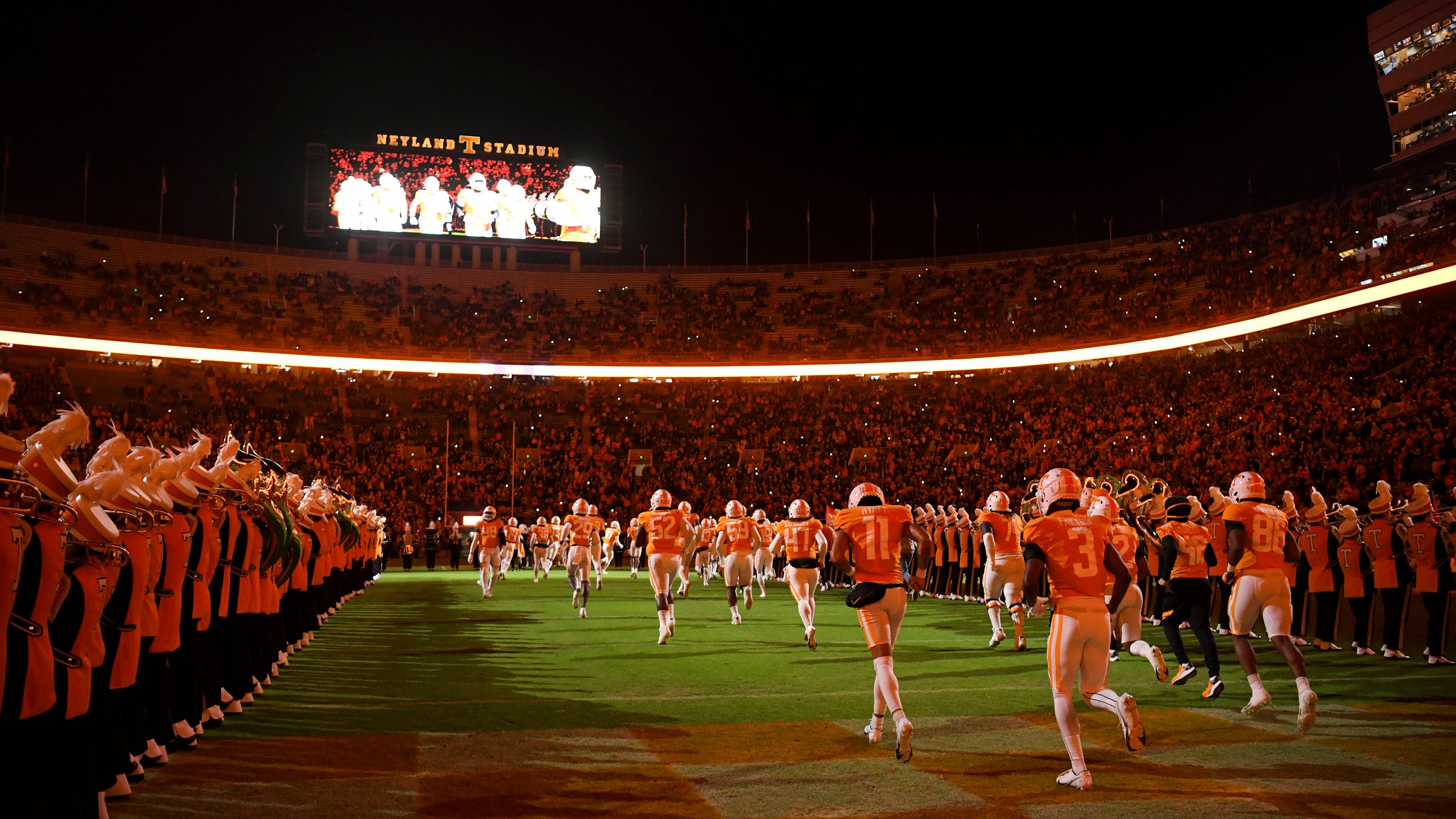 How revenue sharing will impact Tennessee football salary cap, NIL, paying Lady Vols