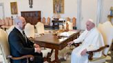 Los esfuerzos por reestablecer la paz, eje del encuentro entre el papa Francisco y el primer ministro de Ucrania