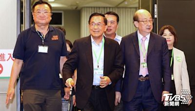 陳水扁低調現身民進黨全代會 「不發一語」投票後離場