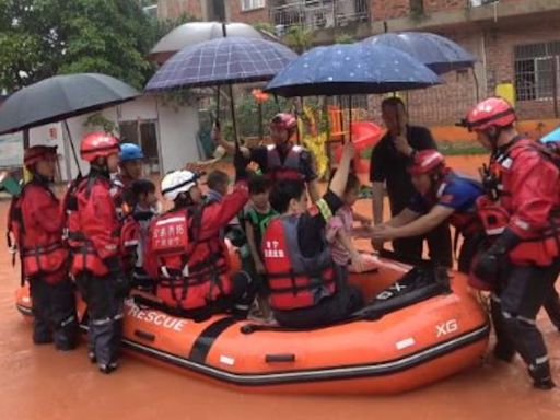 雷暴大雨強灌廣西 幼兒園逾170師生被困