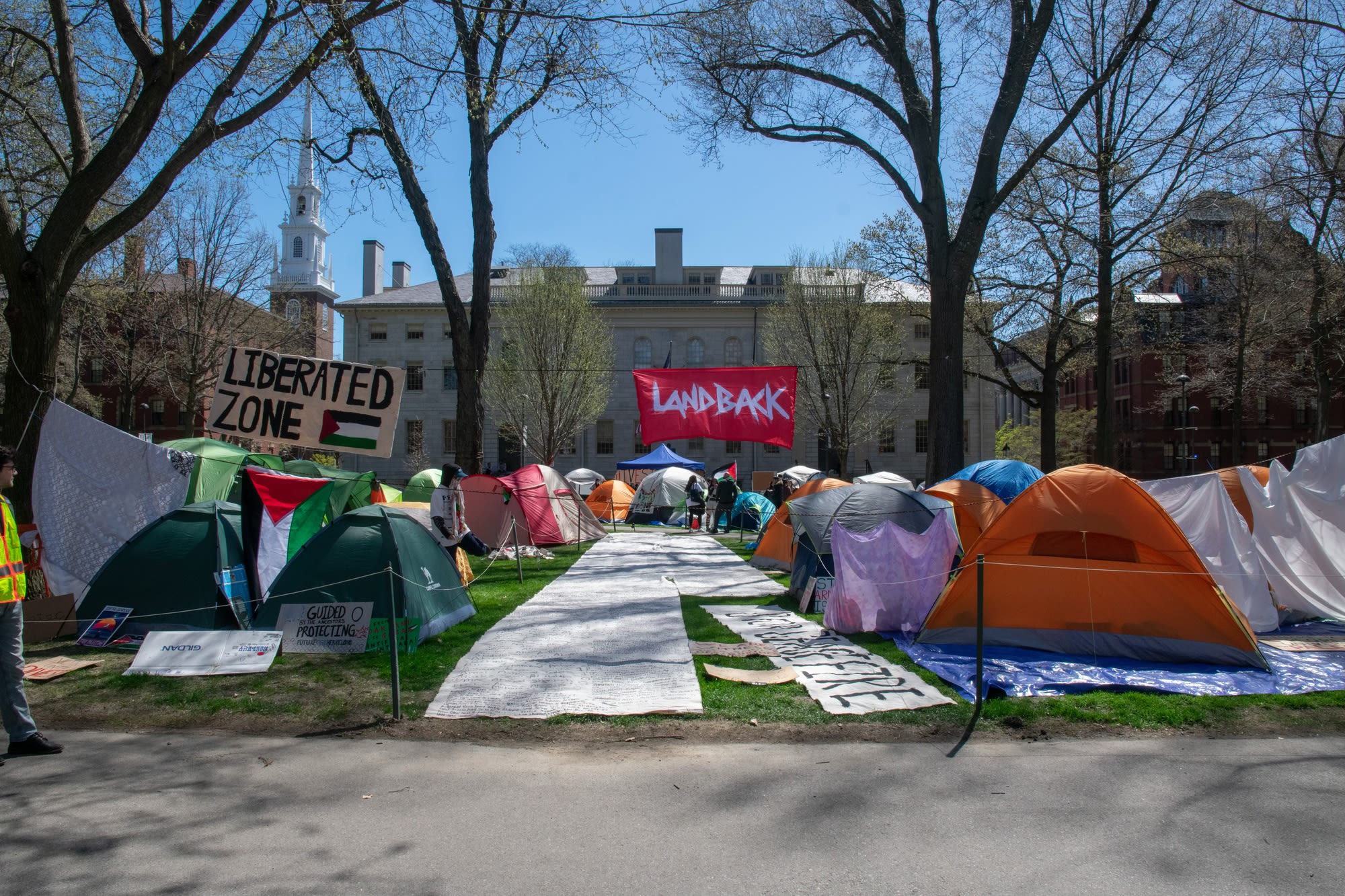 Pro-Palestine Students Reject Harvard President’s Proposal to End Encampment | News | The Harvard Crimson