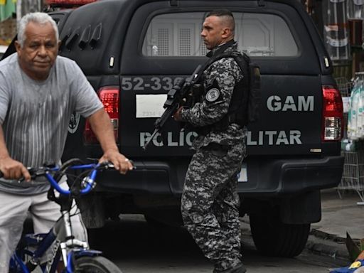 La Policía entra a diez favelas de Rio para contener disputa entre narcos y milicia