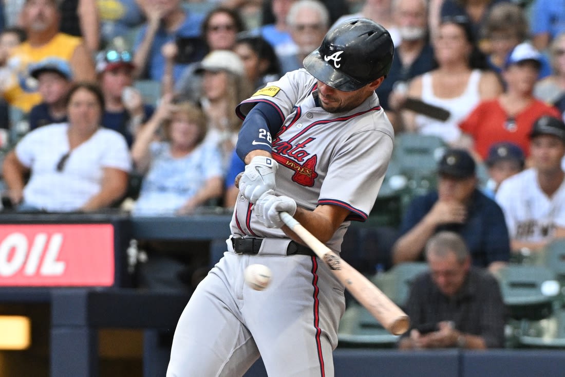 Deadspin | Braves use clutch hits, power display to down Brewers