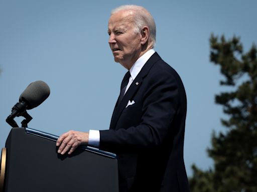 Joe Biden move at D-Day speech goes viral: "Awkward"