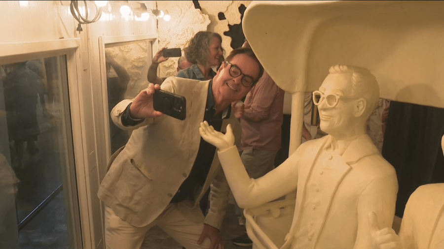 Iowan Steve Higgins sees his butter sculpture at the Iowa State Fair