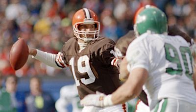 Former Browns QB great Bernie Kosar reveals health challenges