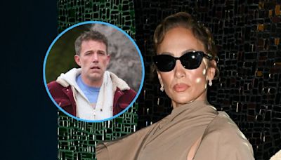 Jennifer Lopez Ditches Wedding Ring and ‘Ben’ Necklace