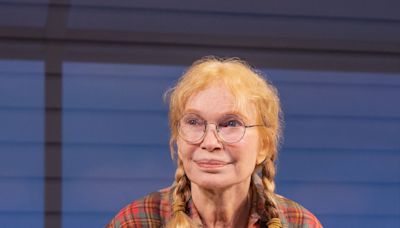 'The Roommate' review: Mia Farrow is sensational in a decent Broadway comedy