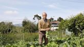 Santiago Pérez, pionero de la agricultura ecológica y natural de Lavio (Salas) :'El campo siempre me gustó, pero quería ser obrero'