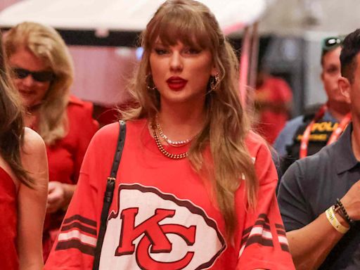 Taylor Swift Goes Red with Chiefs-Themed Outfit to Cheer on Travis Kelce: All the Details on Her Look