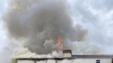 Firefighters tackling large blaze at derelict hotel in Newquay