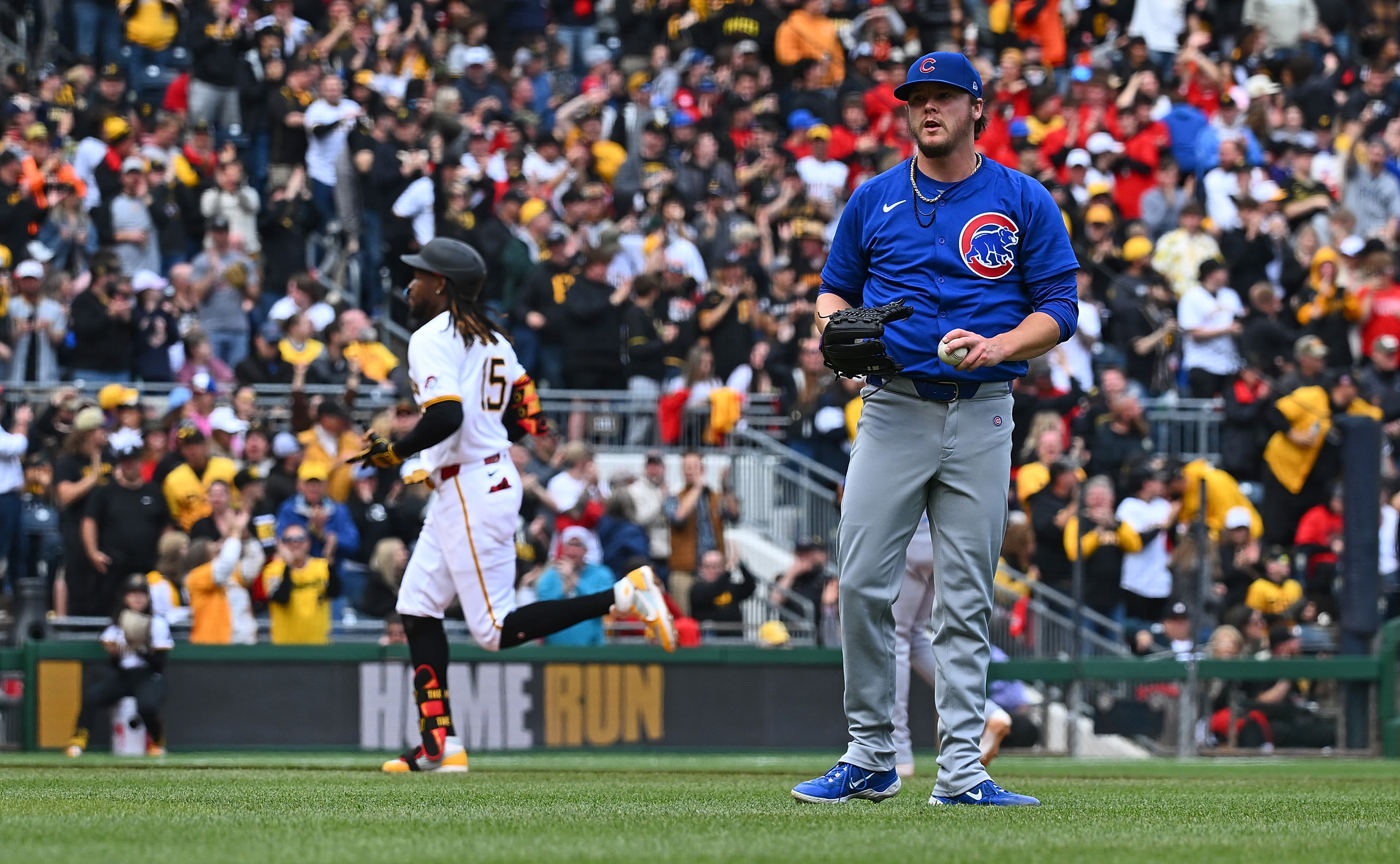Cubs tie up game against Pirates before going into rain delay in the fifth inning