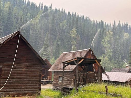 In historic Barkerville, B.C., a battle to keep town wet and safe from rampaging fire