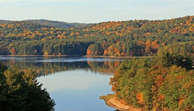 40 Best Places to Visit in the Fall for Peak Foliage