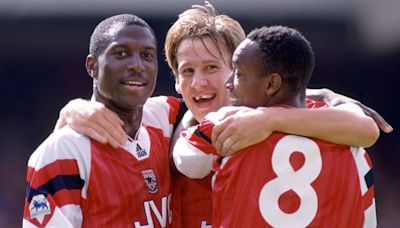 Ian Wright leads emotional Arsenal tributes to Kevin Campbell after death aged 54