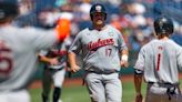 Auburn baseball vs. Arkansas in College World Series Tuesday: Score, live updates