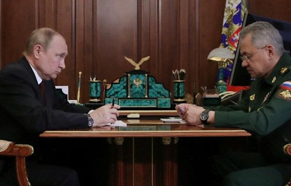 Putin could end the war in Ukraine in five minutes - by calling Russian Defense Minister Shoigu