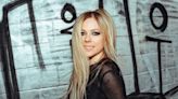 Avril Lavigne anuncia nuevo álbum con sus éxitos más grandes