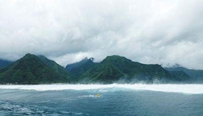 El surf se reanudará probablemente en Tahití el jueves tras los retrasos causados por el temporal