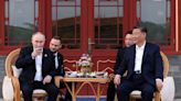 Zelensky admite en Kharkiv que situación es “extremadamente difícil” mientras Putin y Xi ratifican alianza en Beijing - La Tercera