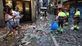 Enfado en la hostelería de Pamplona por los locales que pasan de ser 'tiendas de cualquier cosa' a vender alcohol y bocadillos en San Fermín